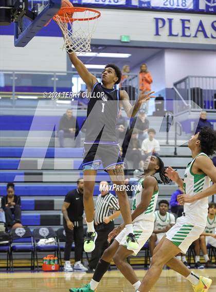 Thumbnail 1 in IMG Academy vs. AZ Compass Pass (5 for the Fight National Hoopfest) photogallery.