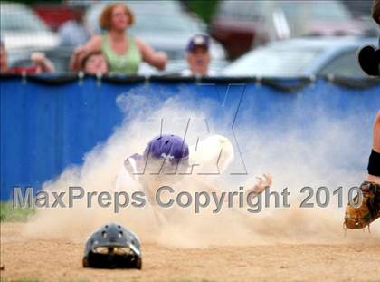 Thumbnail 3 in Campbell County vs. Bishop Brossart (37th District  Final)  photogallery.