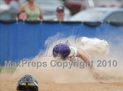 Thumbnail 2 in Campbell County vs. Bishop Brossart (37th District  Final)  photogallery.