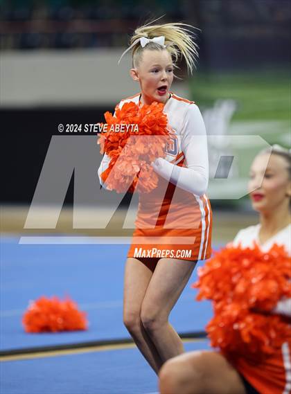 Thumbnail 1 in Legend (CHSAA 5A State Spirit Championships) photogallery.