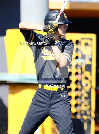 Thumbnail 1 in Mesquite vs. Marcos de Niza photogallery.