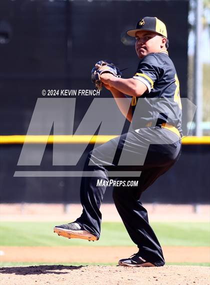 Thumbnail 1 in Mesquite vs. Marcos de Niza photogallery.