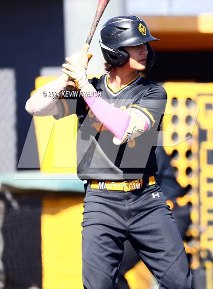 Thumbnail 2 in Mesquite vs. Marcos de Niza photogallery.