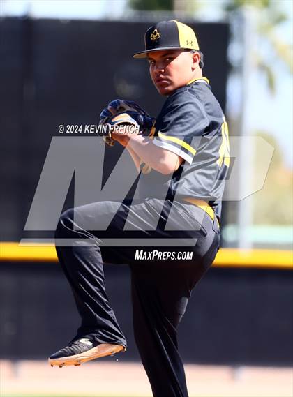 Thumbnail 1 in Mesquite vs. Marcos de Niza photogallery.