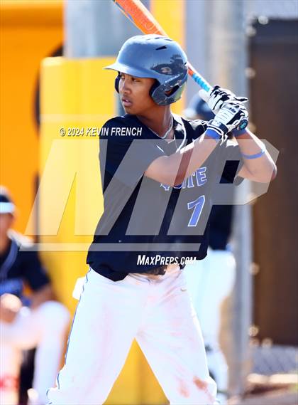 Thumbnail 1 in Mesquite vs. Marcos de Niza photogallery.