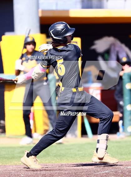 Thumbnail 2 in Mesquite vs. Marcos de Niza photogallery.
