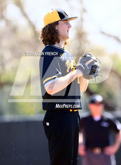 Thumbnail 3 in Mesquite vs. Marcos de Niza photogallery.