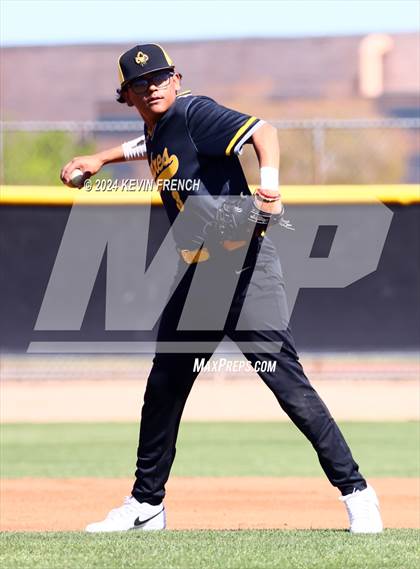 Thumbnail 1 in Mesquite vs. Marcos de Niza photogallery.