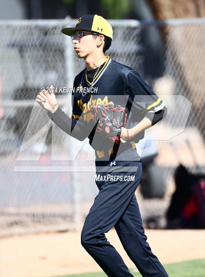 Thumbnail 1 in Mesquite vs. Marcos de Niza photogallery.