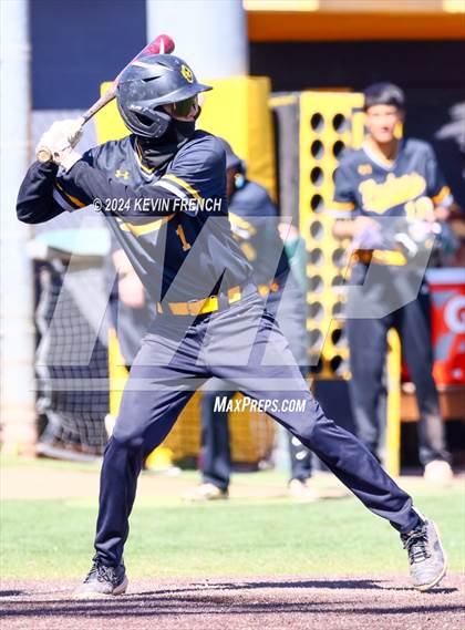 Thumbnail 1 in Mesquite vs. Marcos de Niza photogallery.