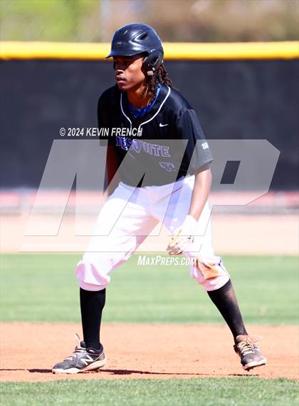 Thumbnail 3 in Mesquite vs. Marcos de Niza photogallery.