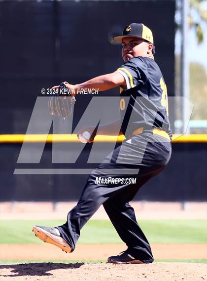 Thumbnail 2 in Mesquite vs. Marcos de Niza photogallery.