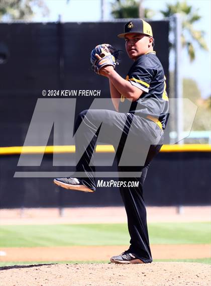Thumbnail 2 in Mesquite vs. Marcos de Niza photogallery.