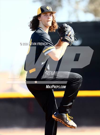 Thumbnail 1 in Mesquite vs. Marcos de Niza photogallery.