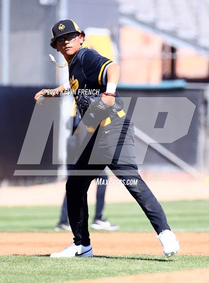 Thumbnail 1 in Mesquite vs. Marcos de Niza photogallery.