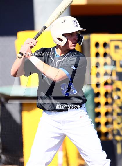 Thumbnail 1 in Mesquite vs. Marcos de Niza photogallery.