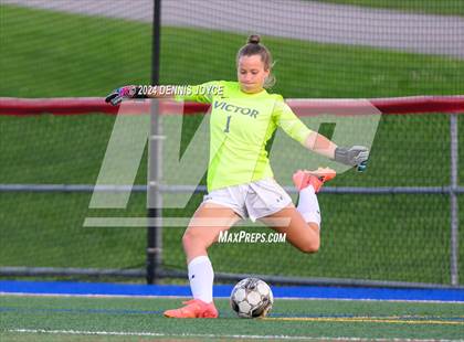 Thumbnail 2 in Victor @ Fairport photogallery.