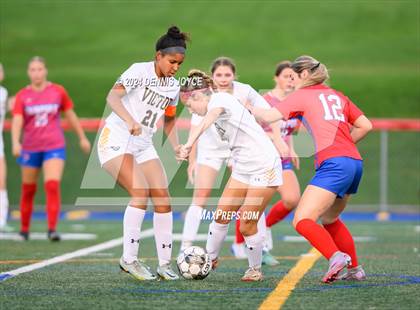 Thumbnail 3 in Victor @ Fairport photogallery.