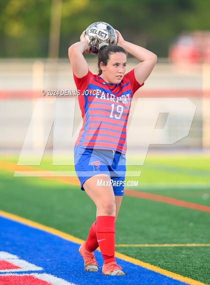 Thumbnail 2 in Victor @ Fairport photogallery.