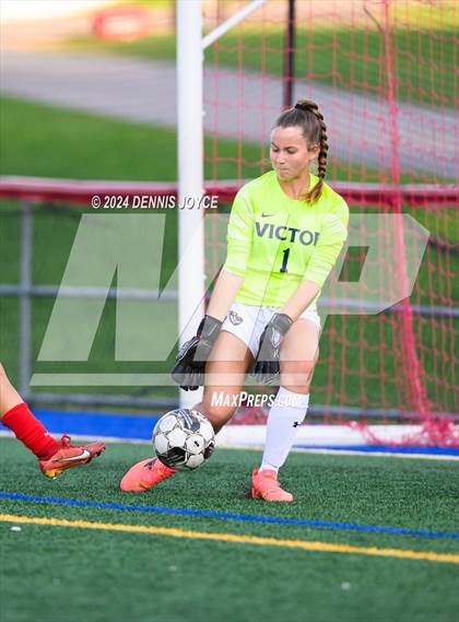 Thumbnail 3 in Victor @ Fairport photogallery.