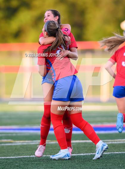 Thumbnail 3 in Victor @ Fairport photogallery.