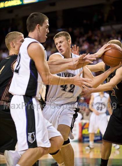 Thumbnail 3 in Lone Peak vs Riverton (Utah 5A Quarterfinal) photogallery.