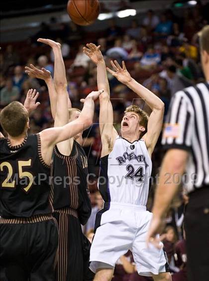 Thumbnail 2 in Lone Peak vs Riverton (Utah 5A Quarterfinal) photogallery.