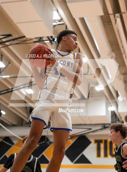Thumbnail 1 in Blue Valley vs Olathe South (Blue Valley Shootout) photogallery.
