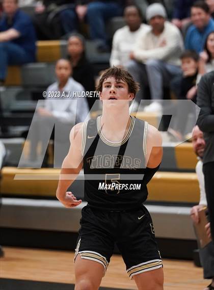 Thumbnail 1 in Blue Valley vs Olathe South (Blue Valley Shootout) photogallery.