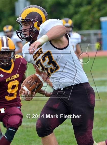 Thumbnail 1 in Glassboro @ Gloucester Catholic photogallery.