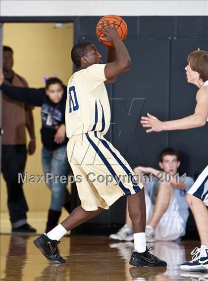 Thumbnail 1 in College Park vs. Second Baptist (McDonald's Texas Invitational) photogallery.