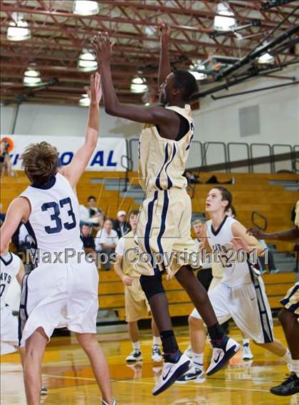 Thumbnail 3 in College Park vs. Second Baptist (McDonald's Texas Invitational) photogallery.