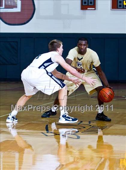 Thumbnail 2 in College Park vs. Second Baptist (McDonald's Texas Invitational) photogallery.