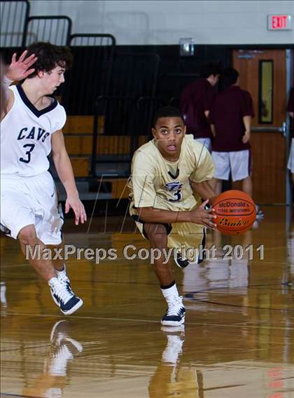 Thumbnail 2 in College Park vs. Second Baptist (McDonald's Texas Invitational) photogallery.