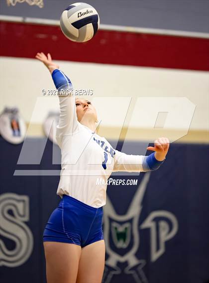 Thumbnail 1 in College Park vs Grand Oaks photogallery.