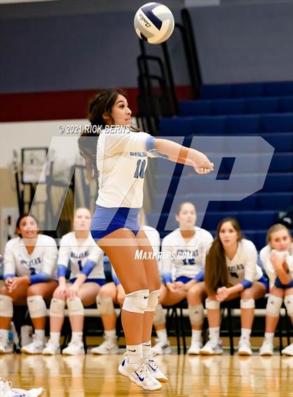 Thumbnail 1 in College Park vs Grand Oaks photogallery.