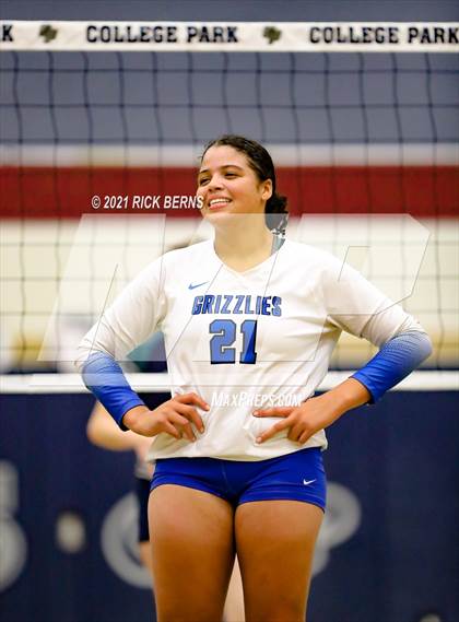 Thumbnail 1 in College Park vs Grand Oaks photogallery.