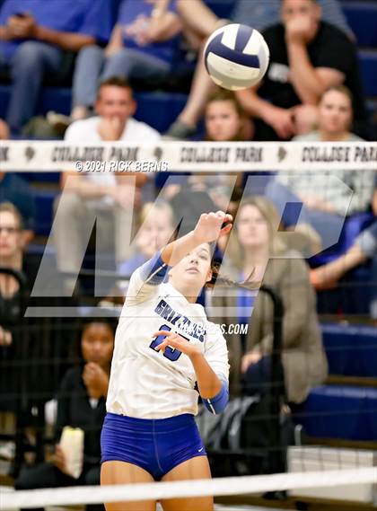 Thumbnail 3 in College Park vs Grand Oaks photogallery.