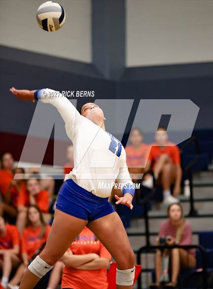 Thumbnail 1 in College Park vs Grand Oaks photogallery.