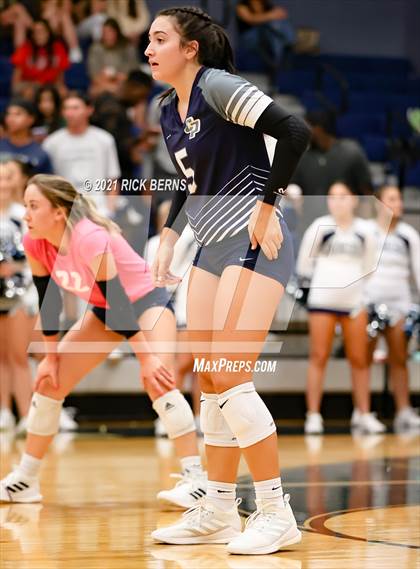 Thumbnail 3 in College Park vs Grand Oaks photogallery.