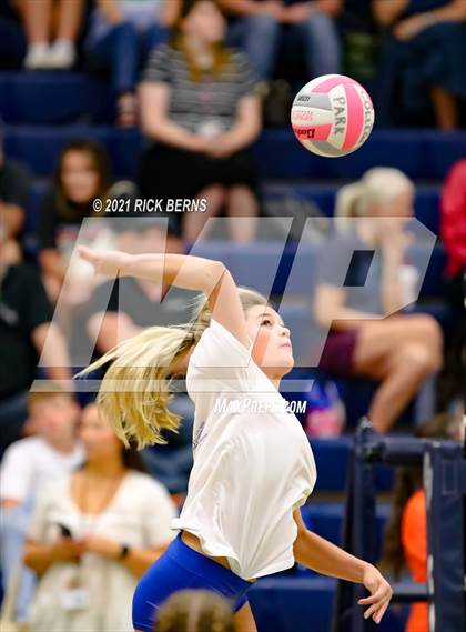 Thumbnail 1 in College Park vs Grand Oaks photogallery.