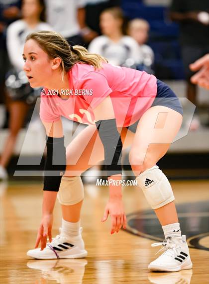 Thumbnail 2 in College Park vs Grand Oaks photogallery.