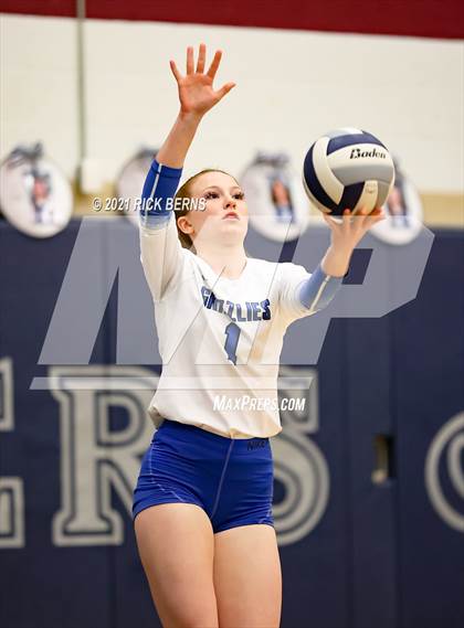 Thumbnail 3 in College Park vs Grand Oaks photogallery.