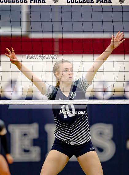 Thumbnail 2 in College Park vs Grand Oaks photogallery.