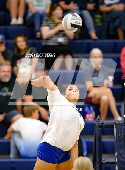 Thumbnail 1 in College Park vs Grand Oaks photogallery.