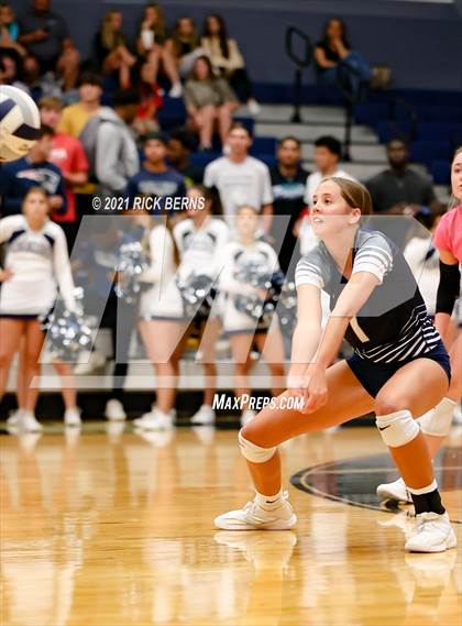 Thumbnail 2 in College Park vs Grand Oaks photogallery.