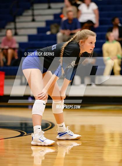 Thumbnail 2 in College Park vs Grand Oaks photogallery.