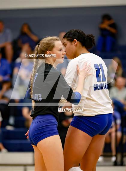 Thumbnail 2 in College Park vs Grand Oaks photogallery.