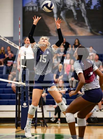 Thumbnail 1 in College Park vs Grand Oaks photogallery.