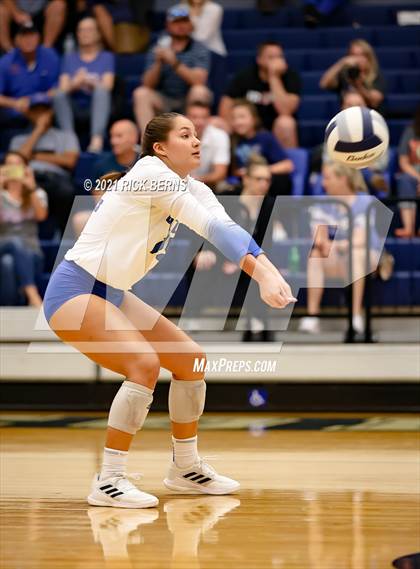 Thumbnail 1 in College Park vs Grand Oaks photogallery.